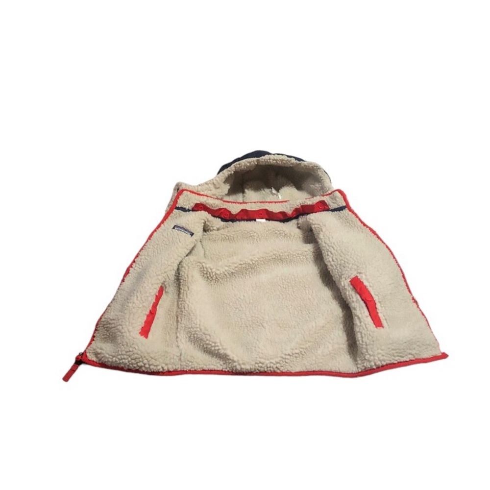 Patagonia Kids Reversible Blue and Cream Jacket - Picture 3 of 6